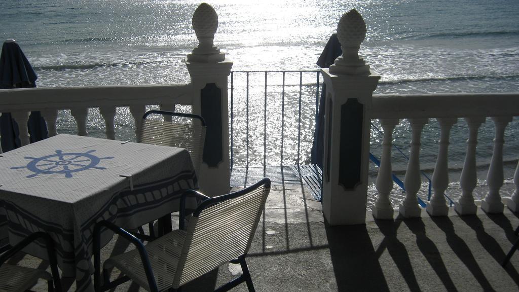 Oasis Hotel Theodoros & Litsa Galaris Agia Marina  Exterior photo