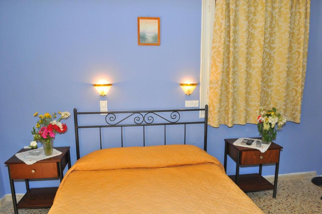 Oasis Hotel Theodoros & Litsa Galaris Agia Marina  Exterior photo